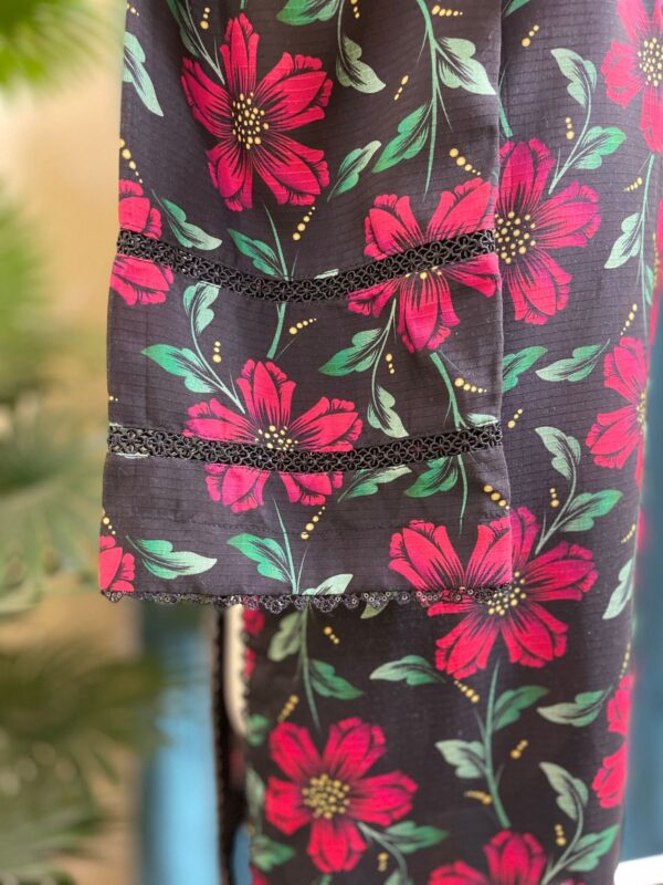 Black & Red Floral Doria Lilan Stitched 2-Piece Winter Suit with Lace Details 2