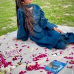 zinc-blue-lawn-stitched-3-piece-farshi-shalwar