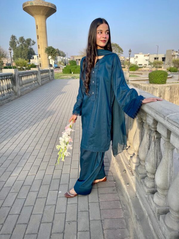 zinc-blue-lawn-stitched-3-piece-farshi-shalwar